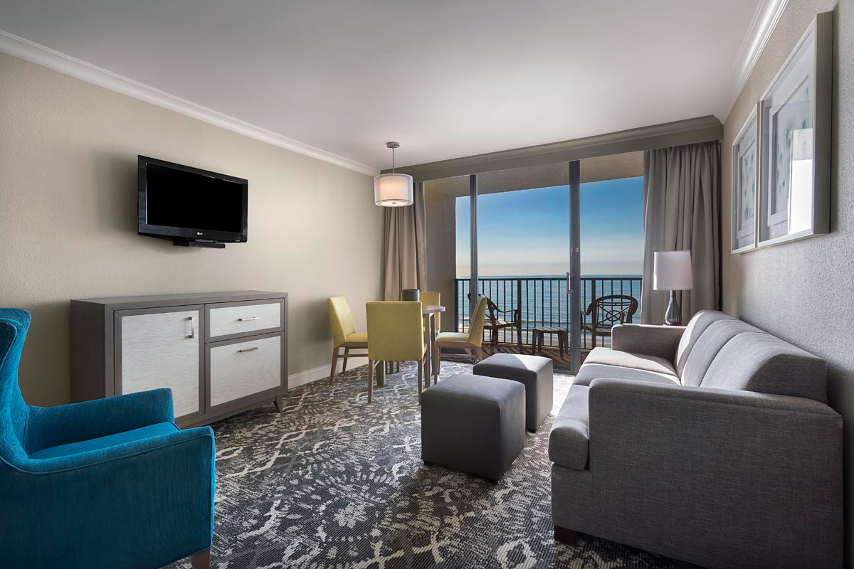 Breakers Resort Oceanfront King Suite 1200x800 1 