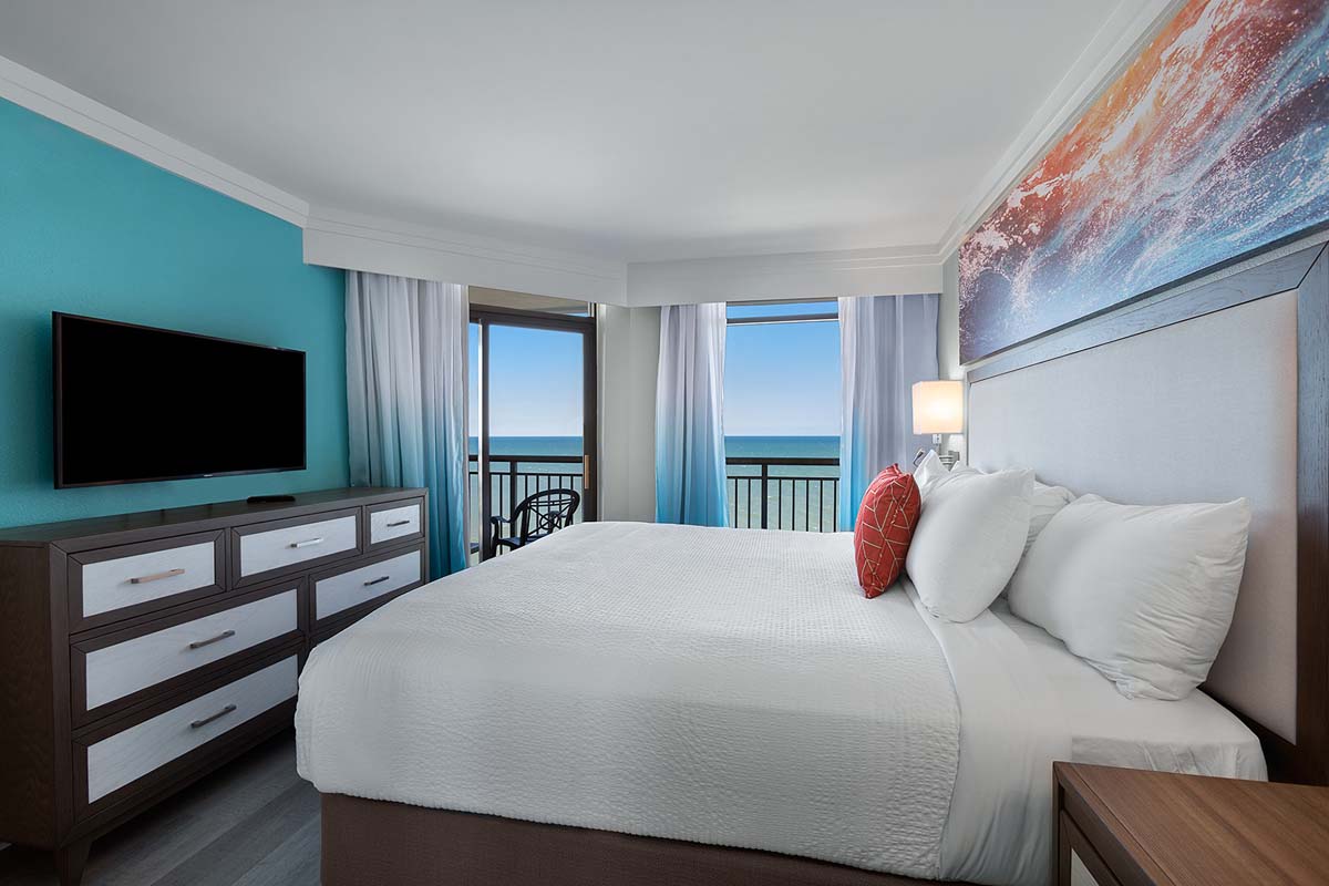 Grande Cayman Oceanfront 3 Bedroom Condo Master Bedroom1 