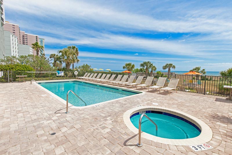 Meridian Plaza Outdoor Pool Hot Tub 001 