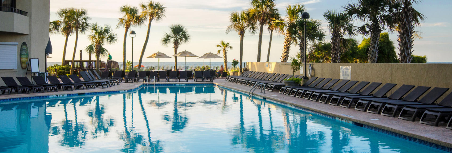 Ocean Reef Ocean Front Pool 1920x650 1 