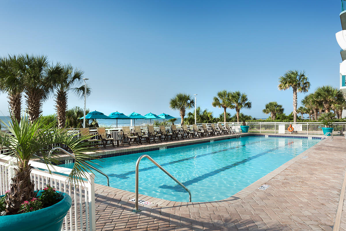 Paradise Resort Oceanfront Pool 1200x800 1 