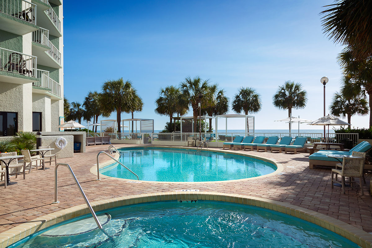 The Strand Outdoor Pool 2019 1200x800 1 