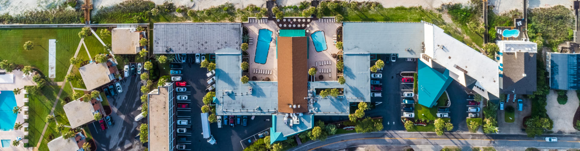 Overhead Aerial The Oceanfront Litchfield Inn 1920x500 1 1 