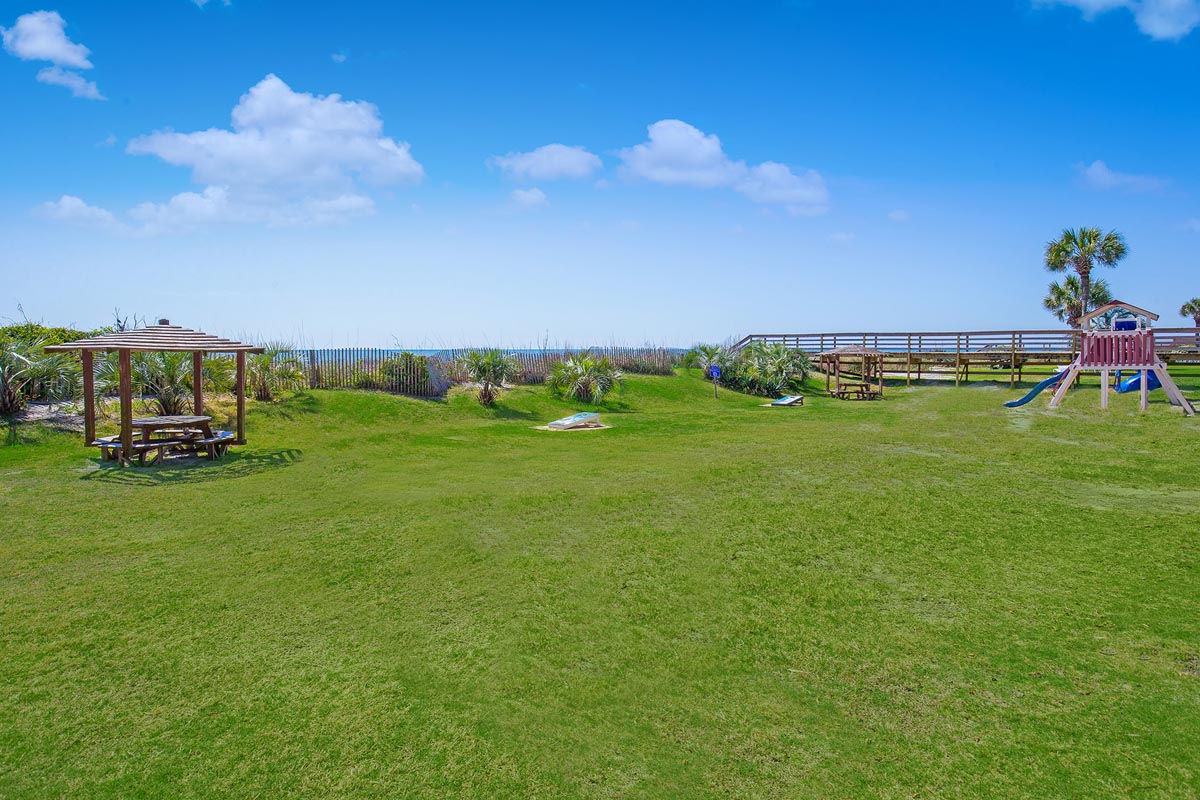 Monterey Bay Oceanfront Lawn 