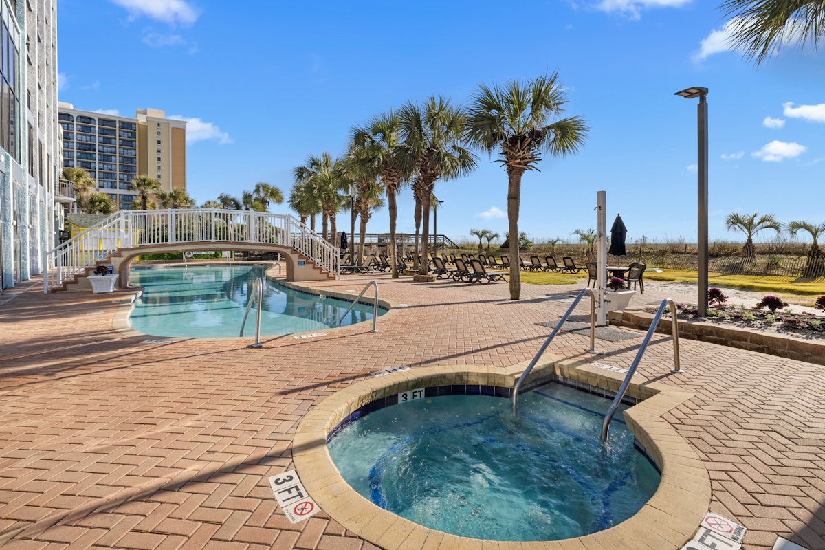 Monterey Bay Outdoor Pool 7 