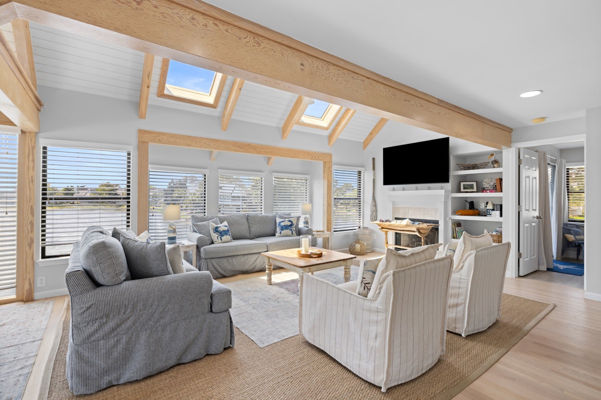 Litchfield Oyster Catcher 41 Living Room 1 